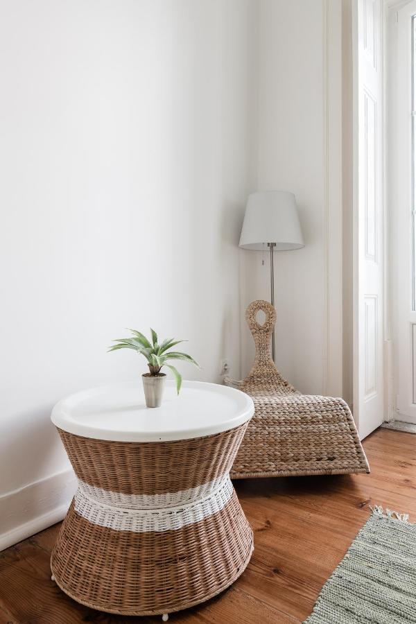 Elegant 3 Bedroom Flat With View In Principe Real Apartment Lissabon